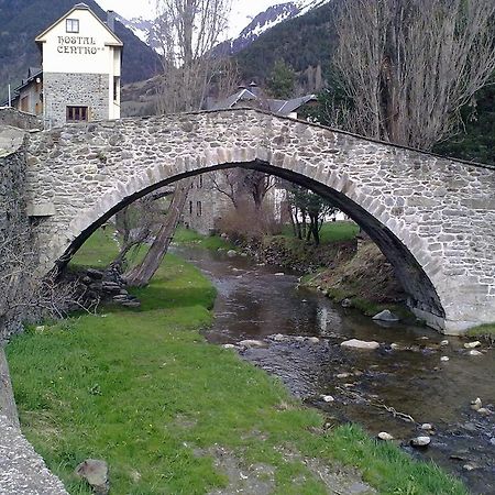 Hostal Centro Sallent de Gállego Zewnętrze zdjęcie